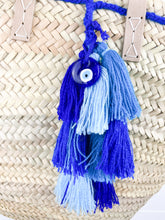 Load image into Gallery viewer, Large Straw Tote with Tassels
